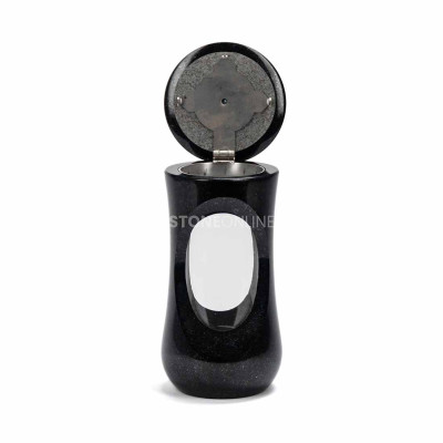 Granite lantern with exceptional aesthetics, ideal for grave or monument, solid and timeless.