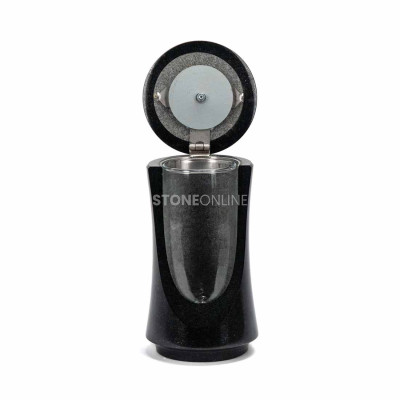 Modern LUNIQUE12 grave lantern – an elegant accent for a grave and monument.