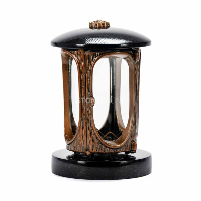Granite lantern with copper body and rosette StoneOnline – an aesthetic monument adornment.