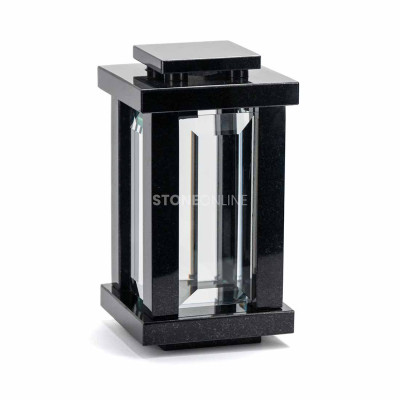 Memorial lantern – solid granite lamp, weather-resistant.
