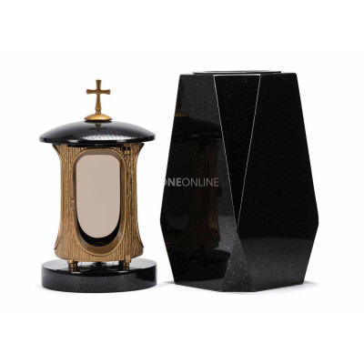 LALUMCROSSGOLD gold lantern and WDIAMOND15 heavy vase – a solid cemetery set.