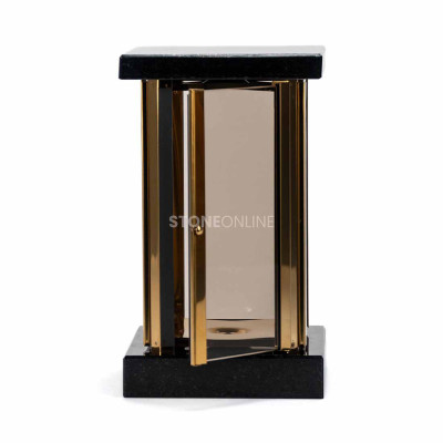 MIRROW SQUARE GOLD 23 lantern and WCUBE15 vase – elegant, geometric cemetery accessories.