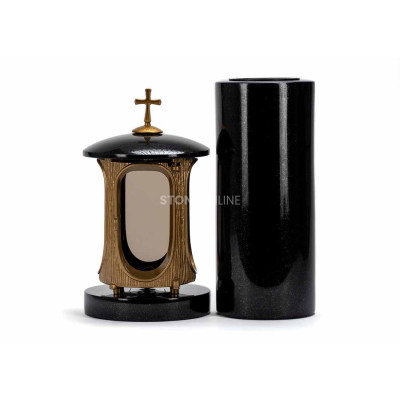 LALUMCROSSGOLD gold lantern and WTUBA12 slim vase – a stylish granite set.
