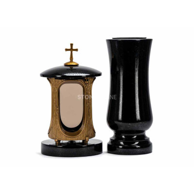 LALUMCROSSGOLD gold lantern and WSTANDARD12 vase – a classic granite set.