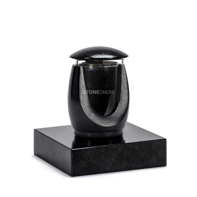 Small LWONDERFUL12MIN lantern on a heavy PSQUARE base – a compact natural granite ornament.
