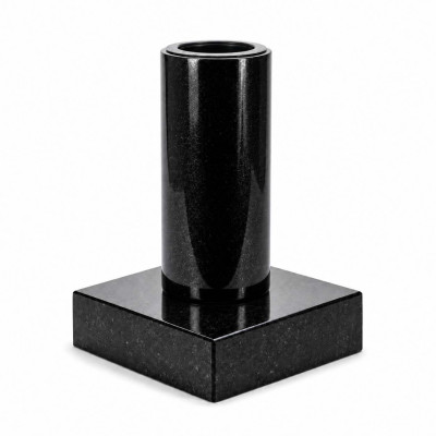 Vase WTUBA10 on square plinth PSQUARE – compact granite set for the cemetery.