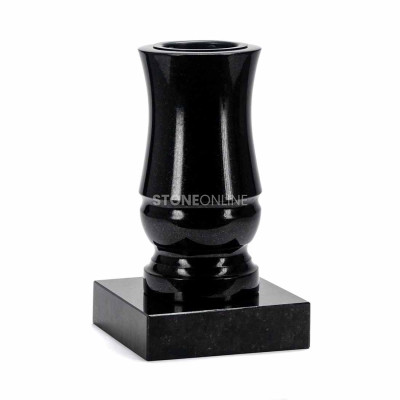 Vase WMODERN15 on square PSQUARE base – geometric decoration in natural granite.
