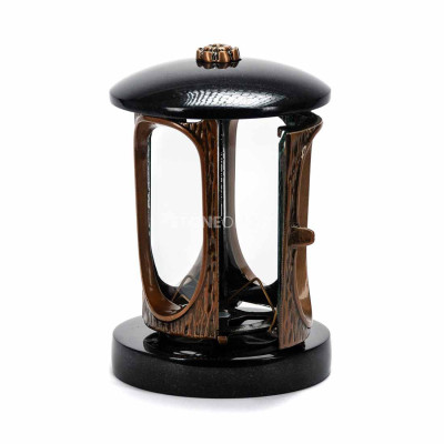 Grave lantern with a copper body and rosette StoneOnline – a durable grave light.
