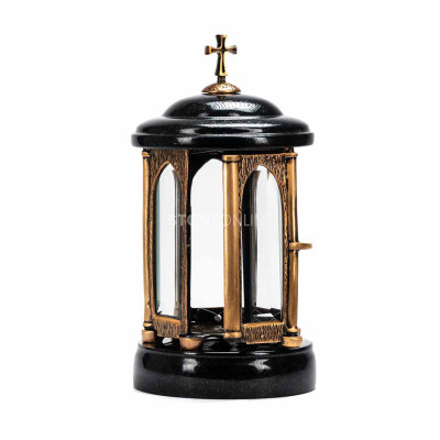 GRAND StoneOnline lantern – elegant granite lantern for grave, headstone and monument.
