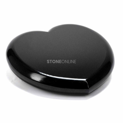Granite heart KHEART30x28 for a headstone – an elegant memorial decoration