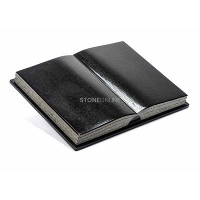 Granite cemetery book CRAFTED – polished surface and weather resistance.