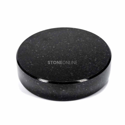 Square granite stand PSQUARE StoneOnline for a grave candle at the cemetery.