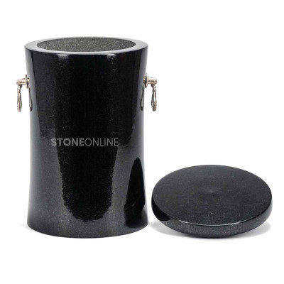 Urn for human ashes in granite – sturdy model UBASIC from a Polish manufacturer.
